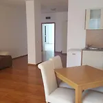 Apartment In Princess